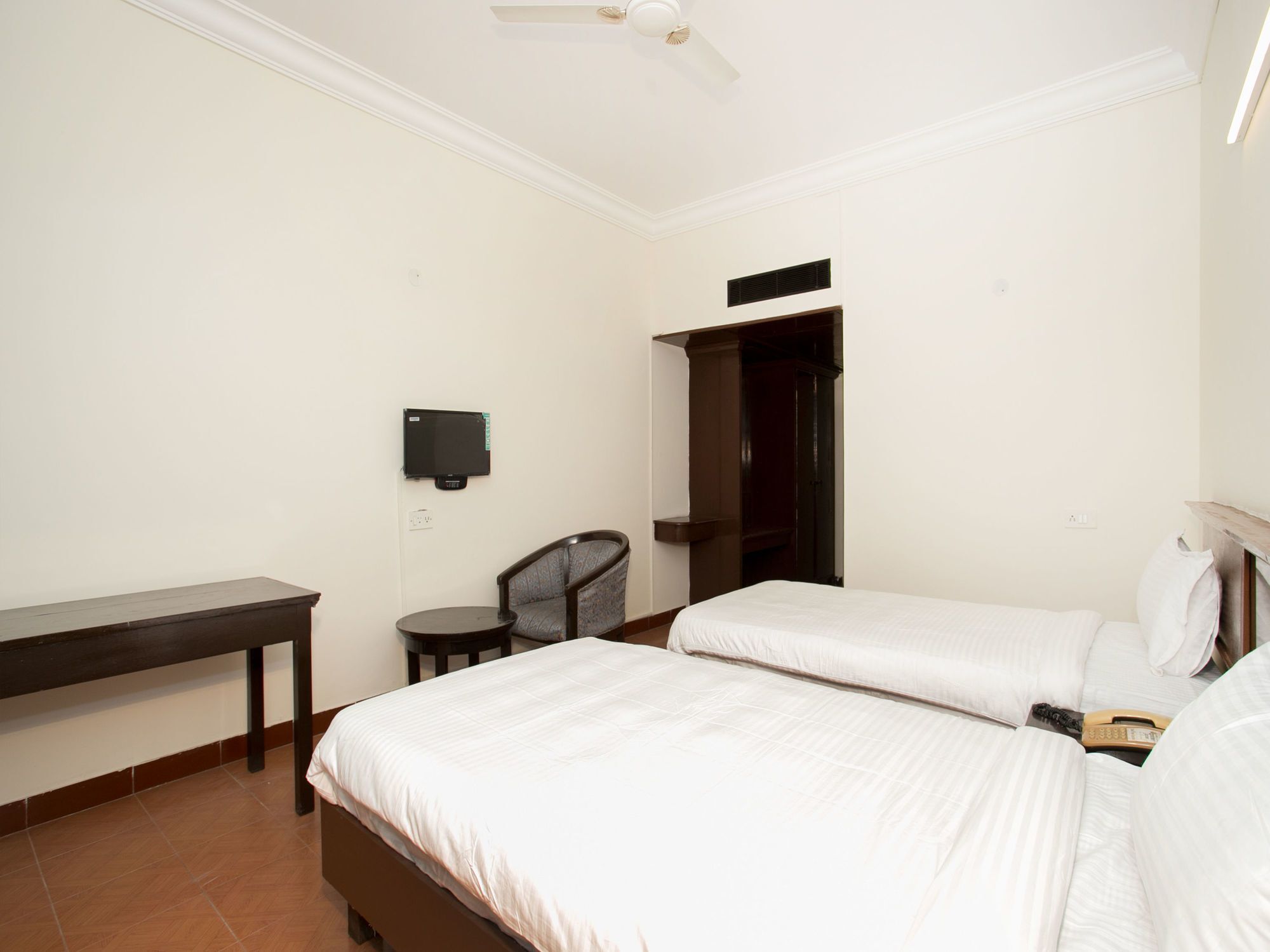 Oyo 10478 Raj Residency Hotel Bangalore Eksteriør billede