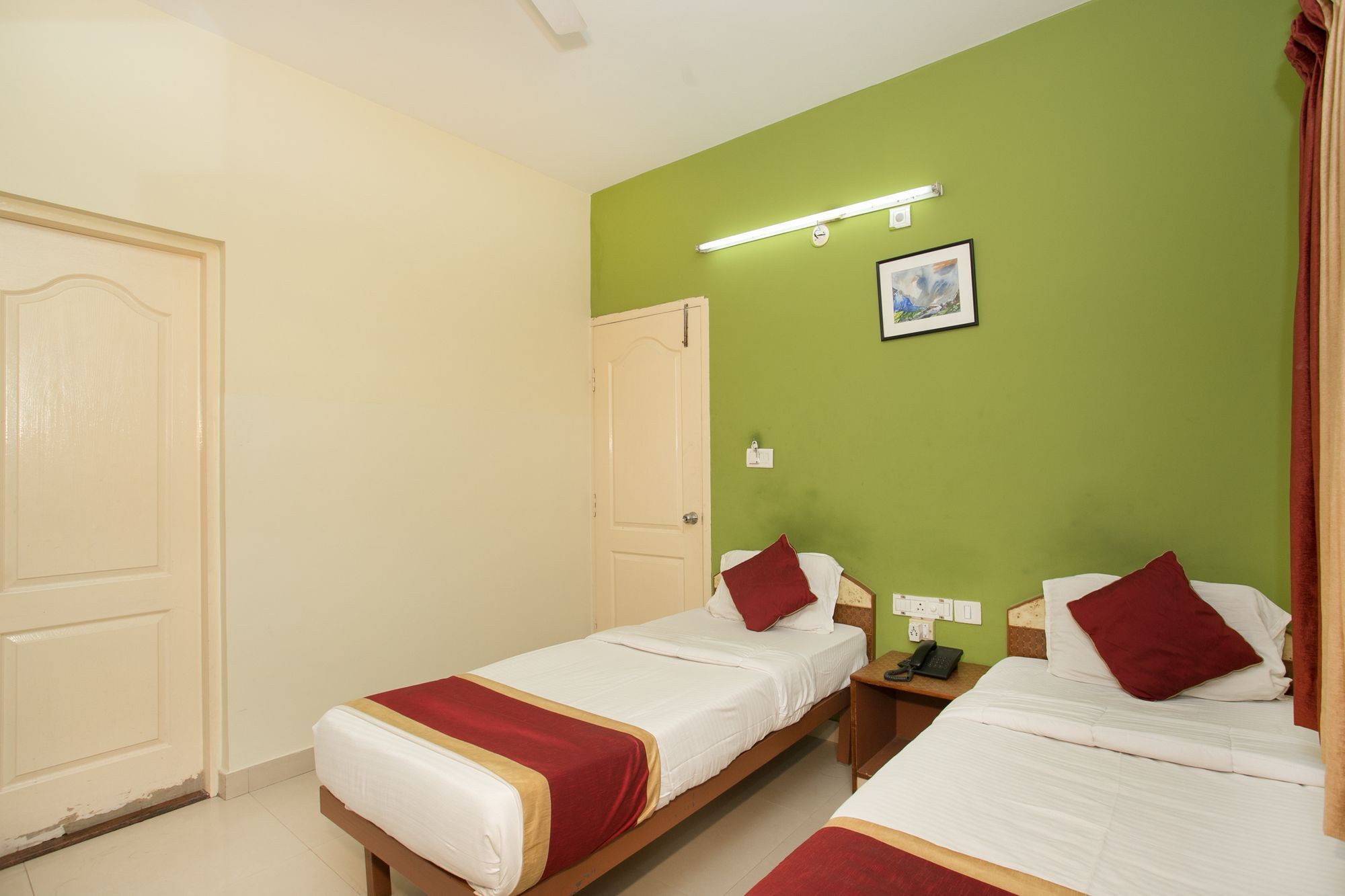 Oyo 10478 Raj Residency Hotel Bangalore Eksteriør billede