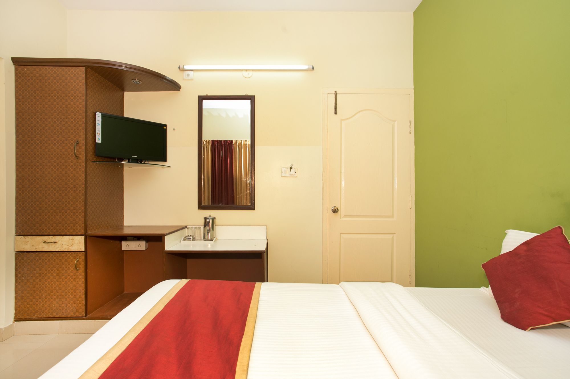 Oyo 10478 Raj Residency Hotel Bangalore Eksteriør billede
